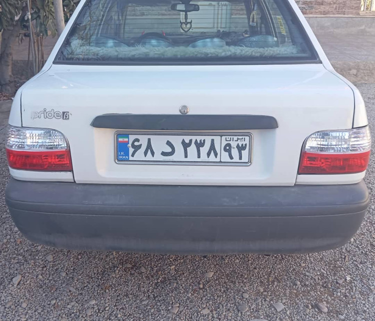 نمونه نصب شده طلق بالا سفید پراید