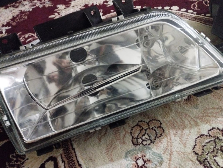 شیشه چراغ جلو خودرو شفاف مناسب برای پژو 405 بسته 2 عددی